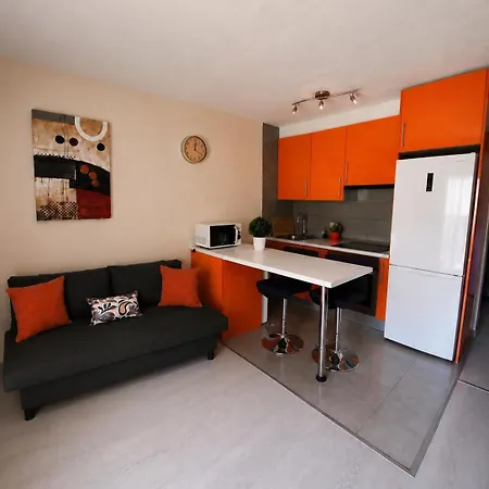 Apartment Comfortable Next To The Pools *